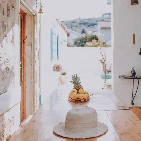 Dalmatian Stone House Villa *
