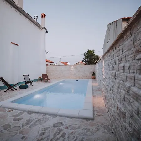 Dalmatian Stone House Villa *
